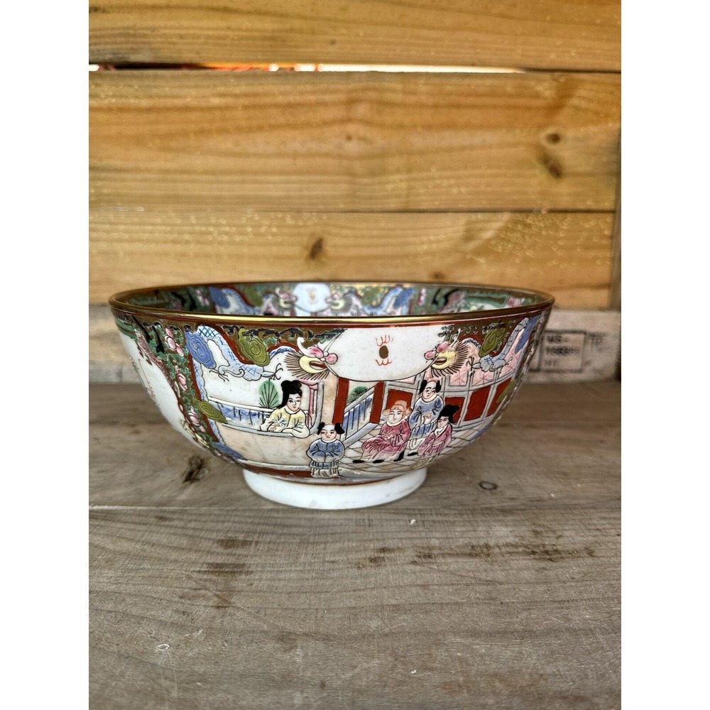 Antique Chinese Porcelain‎ Bowl Painted Rose Famille Chinese Medallion